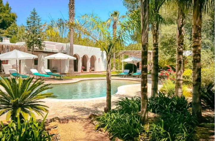 La Finca Agroturismo Can Bet سانتا أيُلاريا ذيس ريو المظهر الخارجي الصورة